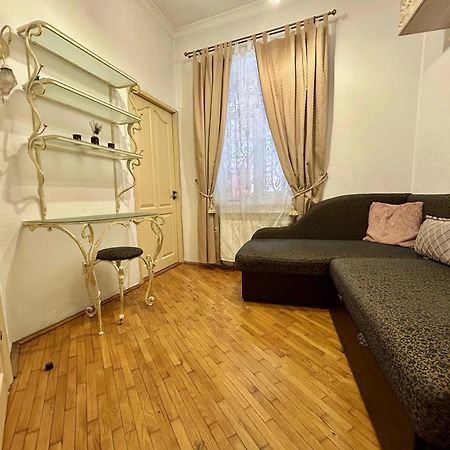 Apartments On Sholom Aleichem Та Ще Варіант Поруч リヴィウ エクステリア 写真