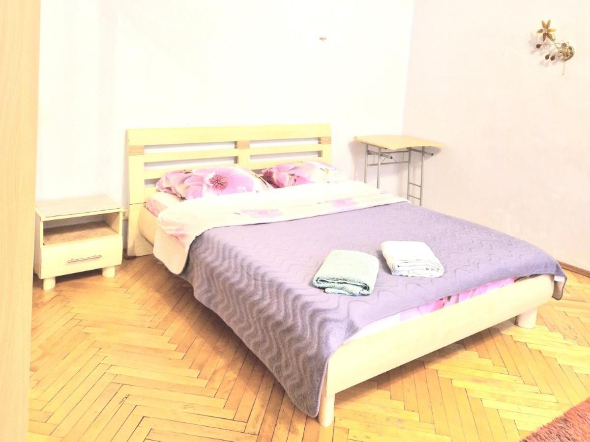 Apartments On Sholom Aleichem Та Ще Варіант Поруч リヴィウ エクステリア 写真