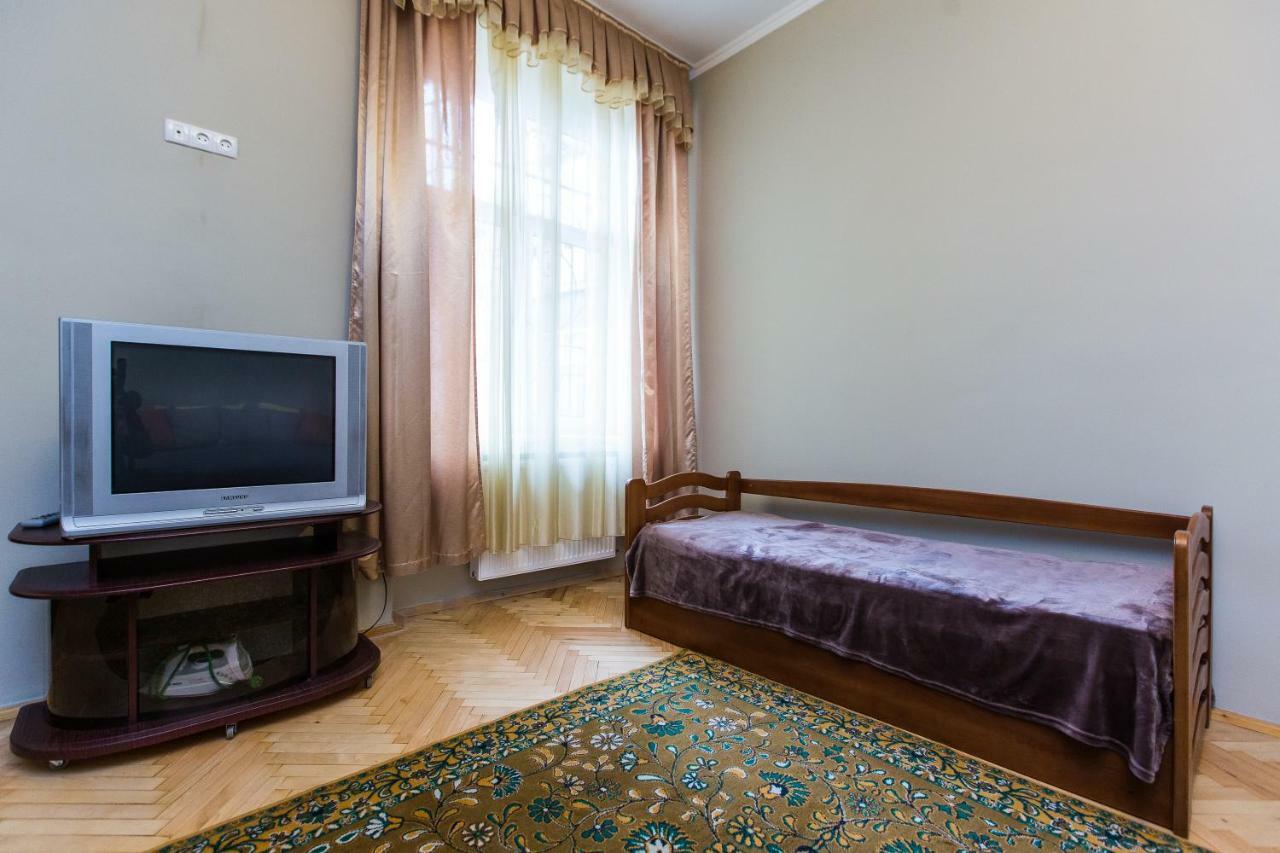 Apartments On Sholom Aleichem Та Ще Варіант Поруч リヴィウ エクステリア 写真
