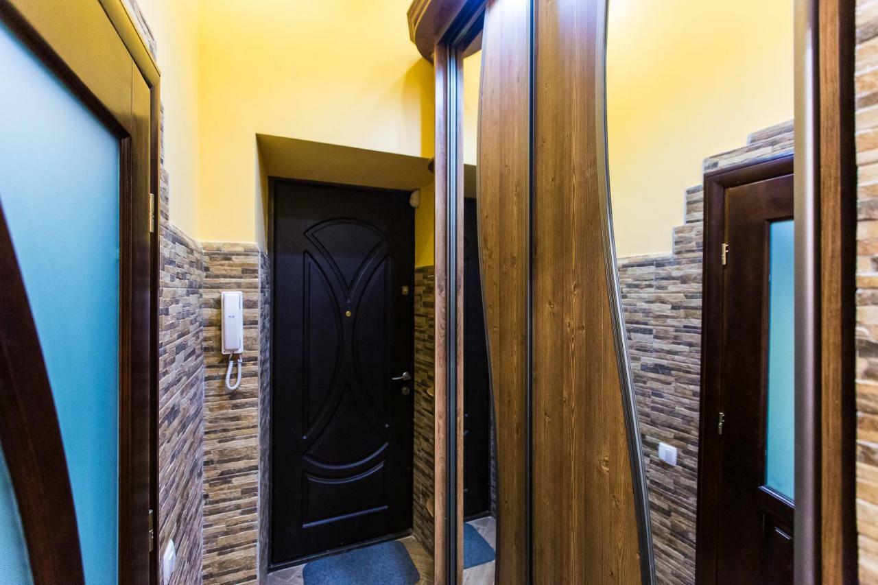 Apartments On Sholom Aleichem Та Ще Варіант Поруч リヴィウ エクステリア 写真