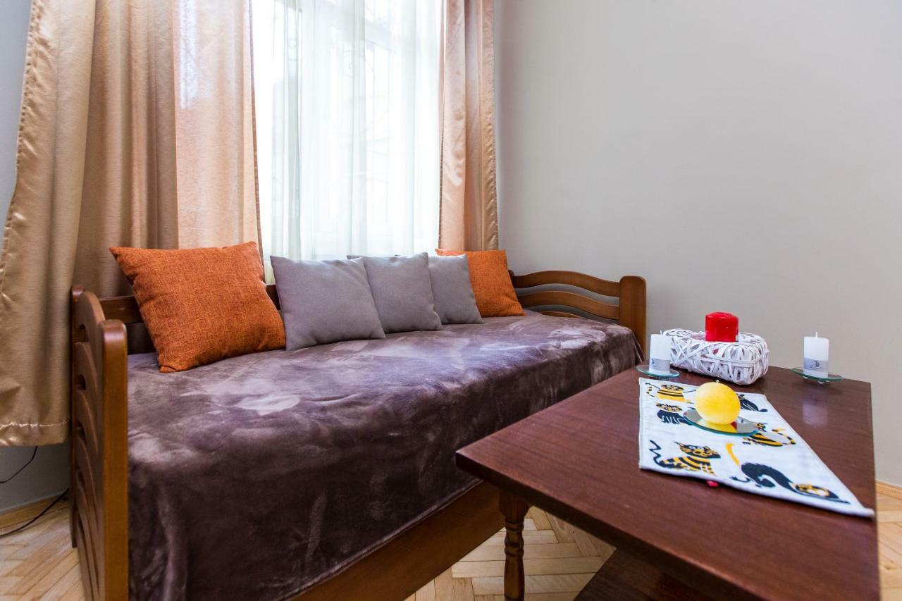 Apartments On Sholom Aleichem Та Ще Варіант Поруч リヴィウ エクステリア 写真